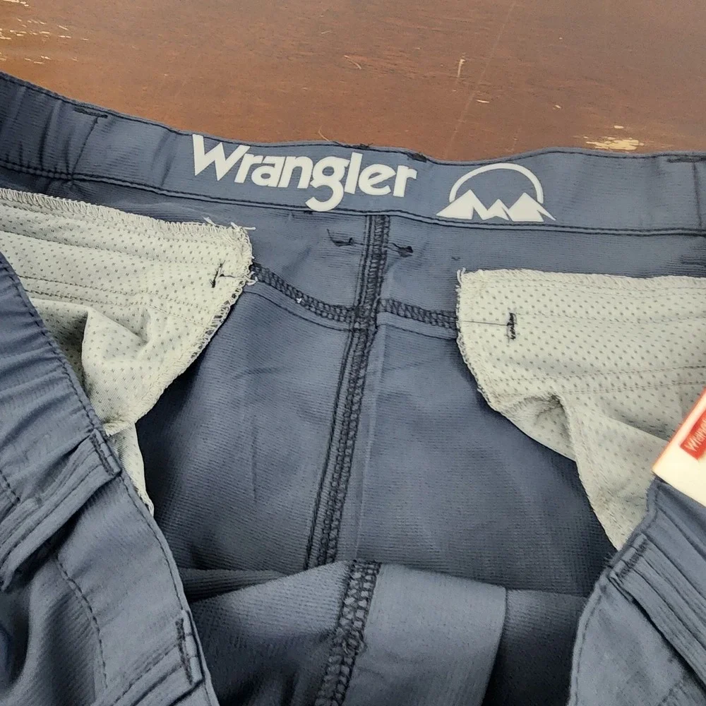Wrangler Mens 46 Performance Side Elastic Utility Short 112336157 Blue Nights‎